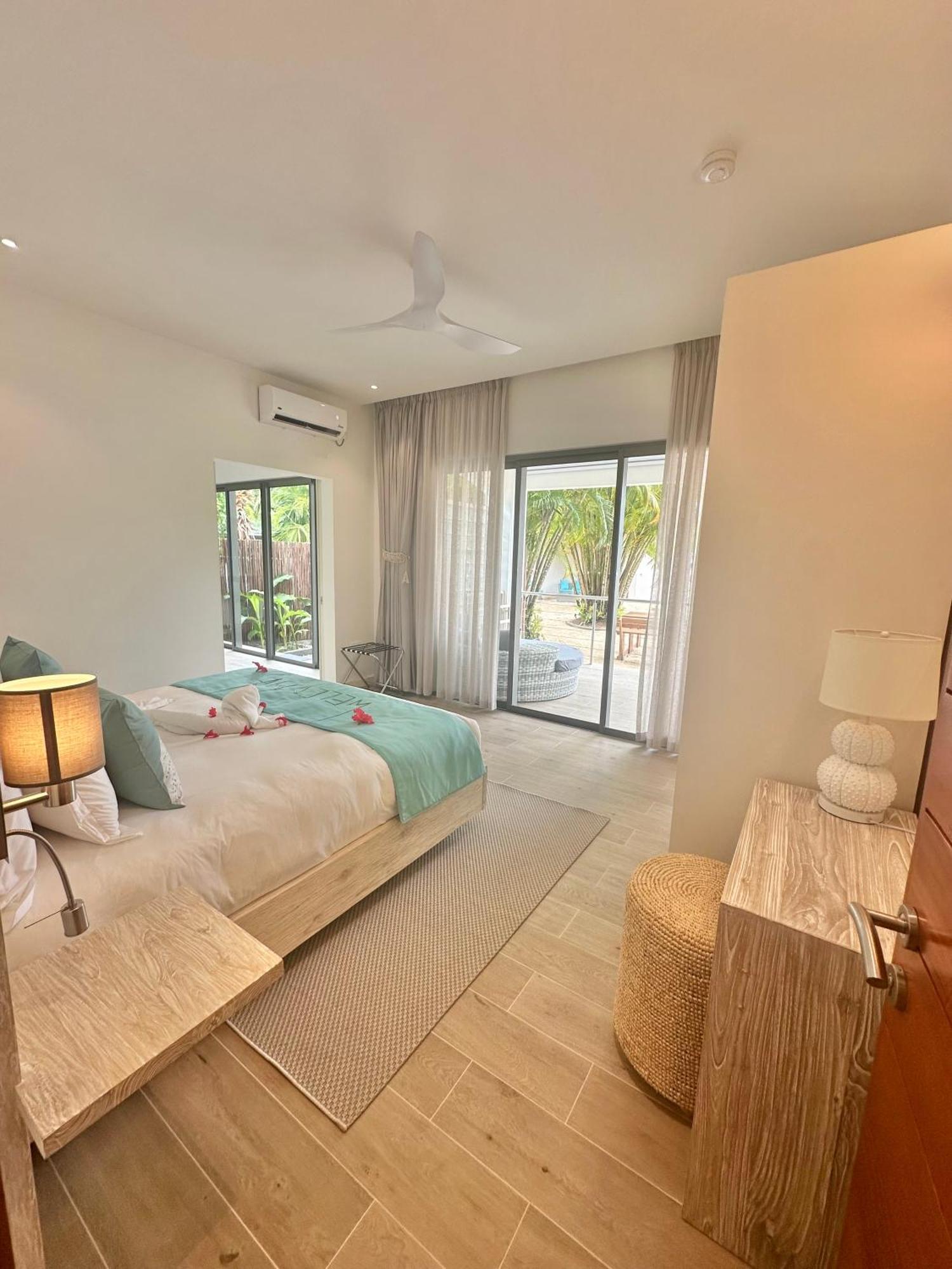 Baie Lazare  Pineapple Beach Villas מראה חיצוני תמונה